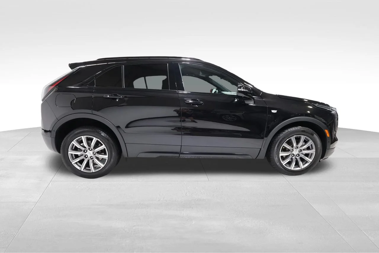 Used 2022 Stellar Black Metallic Cadillac Sport image 5