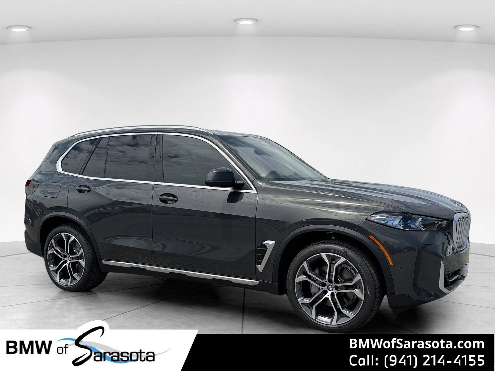 New 2026 Dravit Grey Metallic BMW sDrive40i image 1