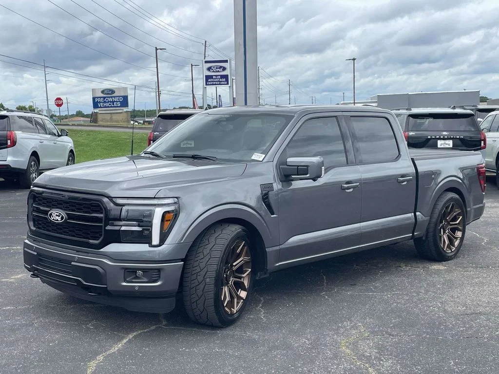 New 2026 Gray Ford Lariat image 7
