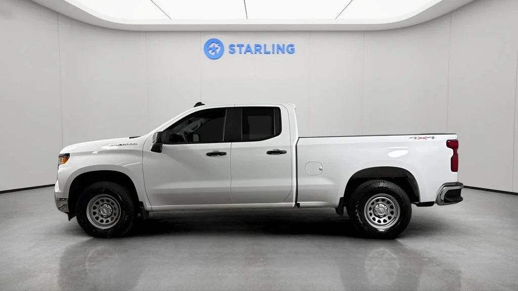 Used 2026 Summit White Chevrolet WT image 3