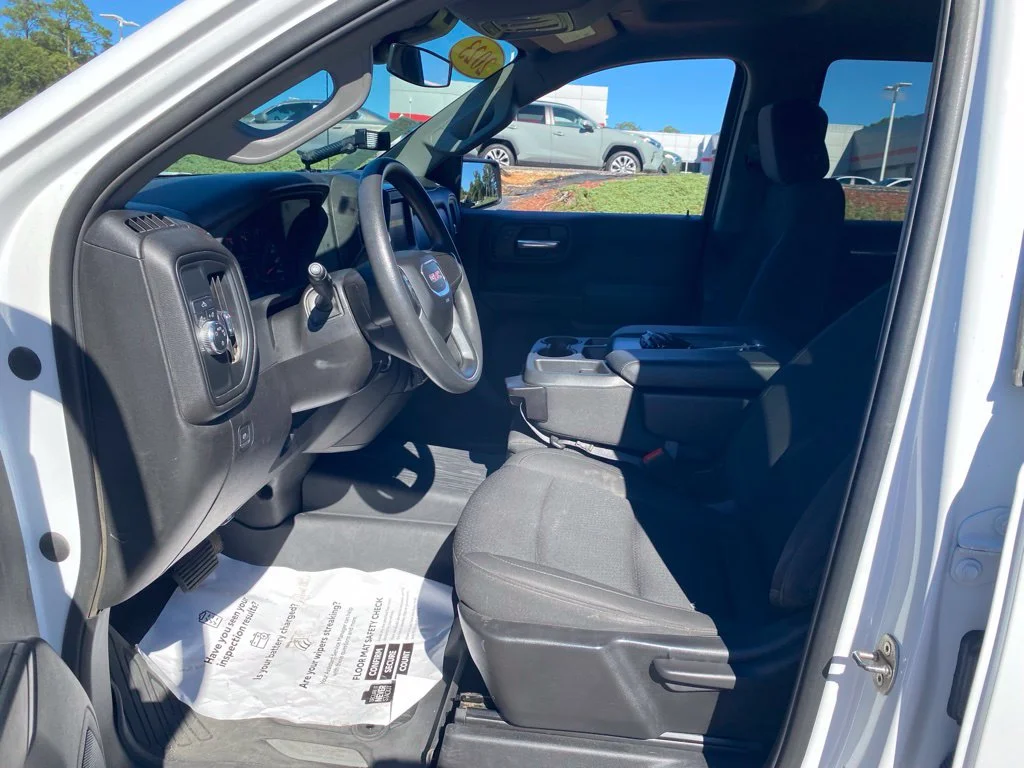 Used 2022 White GMC Pro image 6