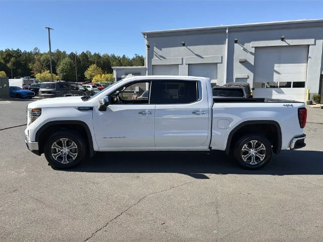 Used 2025 White GMC SLT image 10