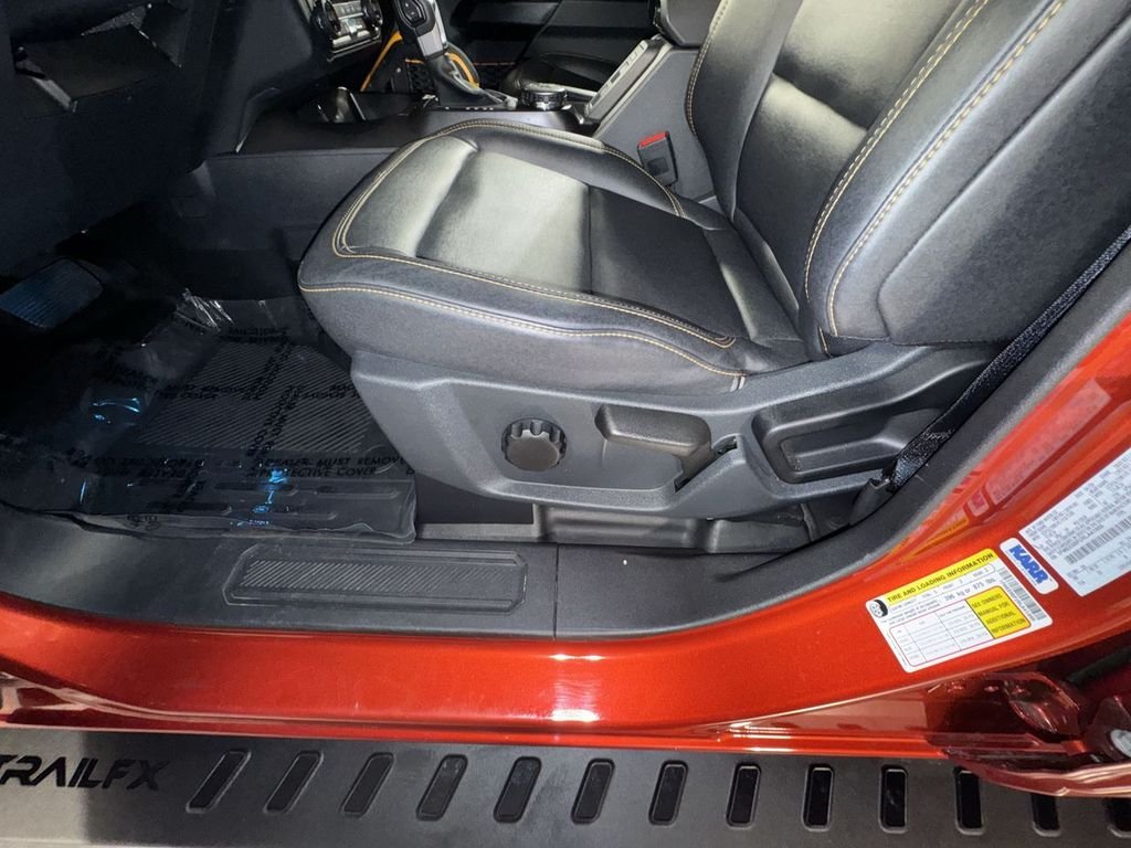 2024 Ford Bronco 4-Door Badlands - Photo 19