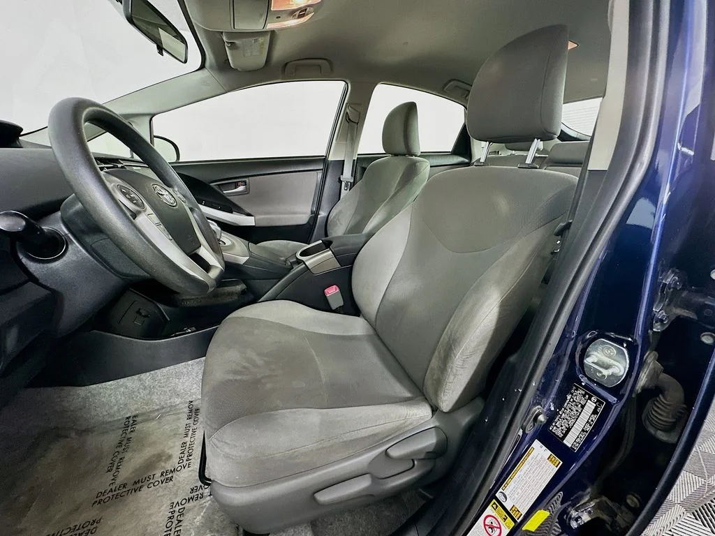 Used 2013 Nautical Blue Metallic Toyota Two image 19