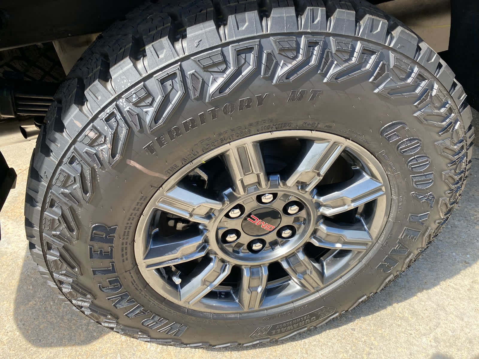 2026 GMC Sierra 1500 AT4X - Photo 30
