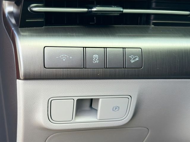 Used 2024 Red Hyundai SEL image 10