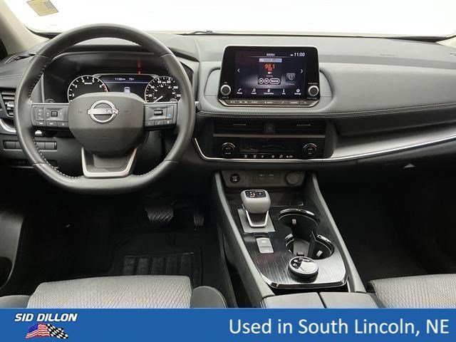Used 2025 Deep Ocean Blue Pearl Nissan SV image 20