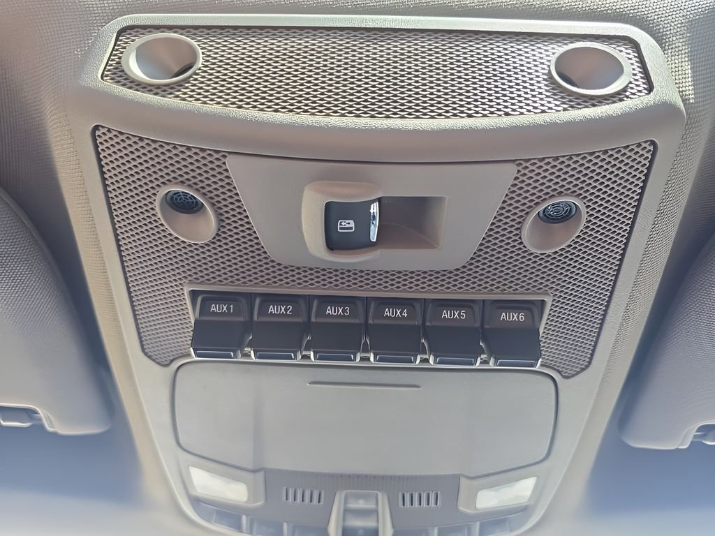 Used 2021 Carbonized Gray Metallic Ford LARIAT image 19