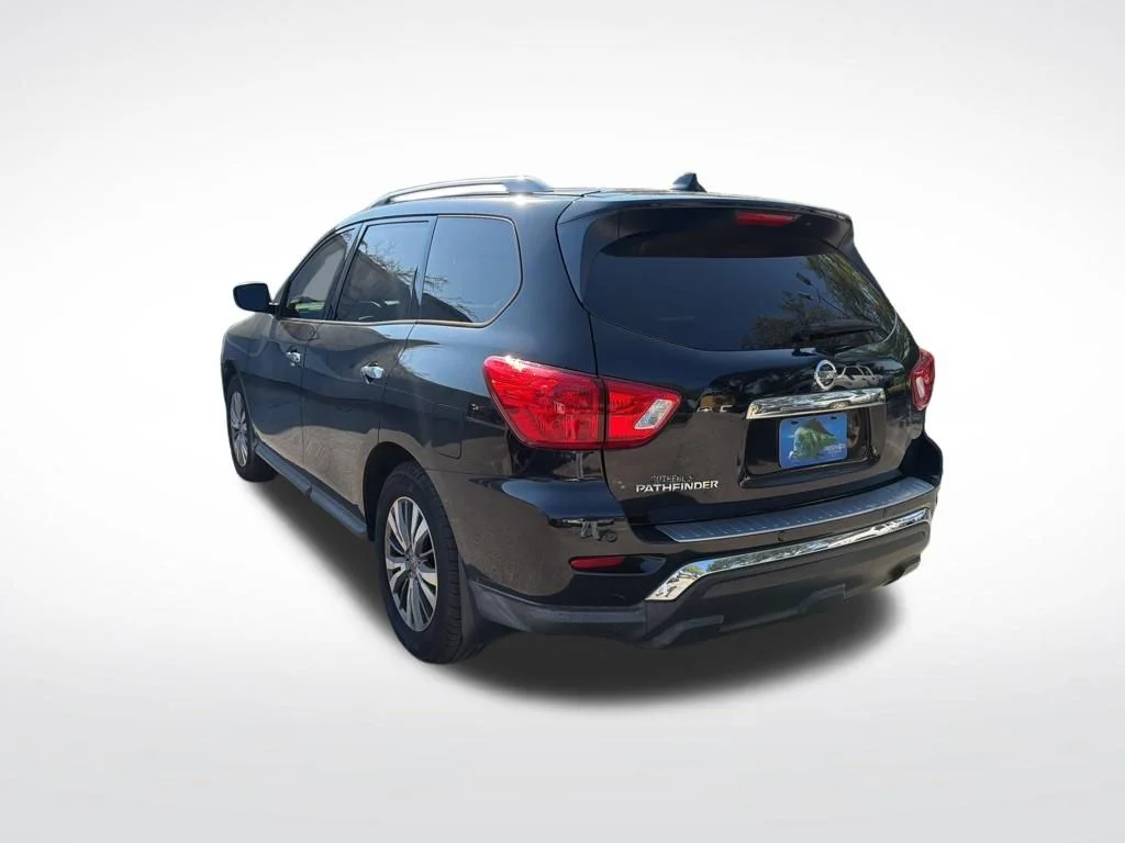 Used 2020 Magnetic Black Nissan S image 6