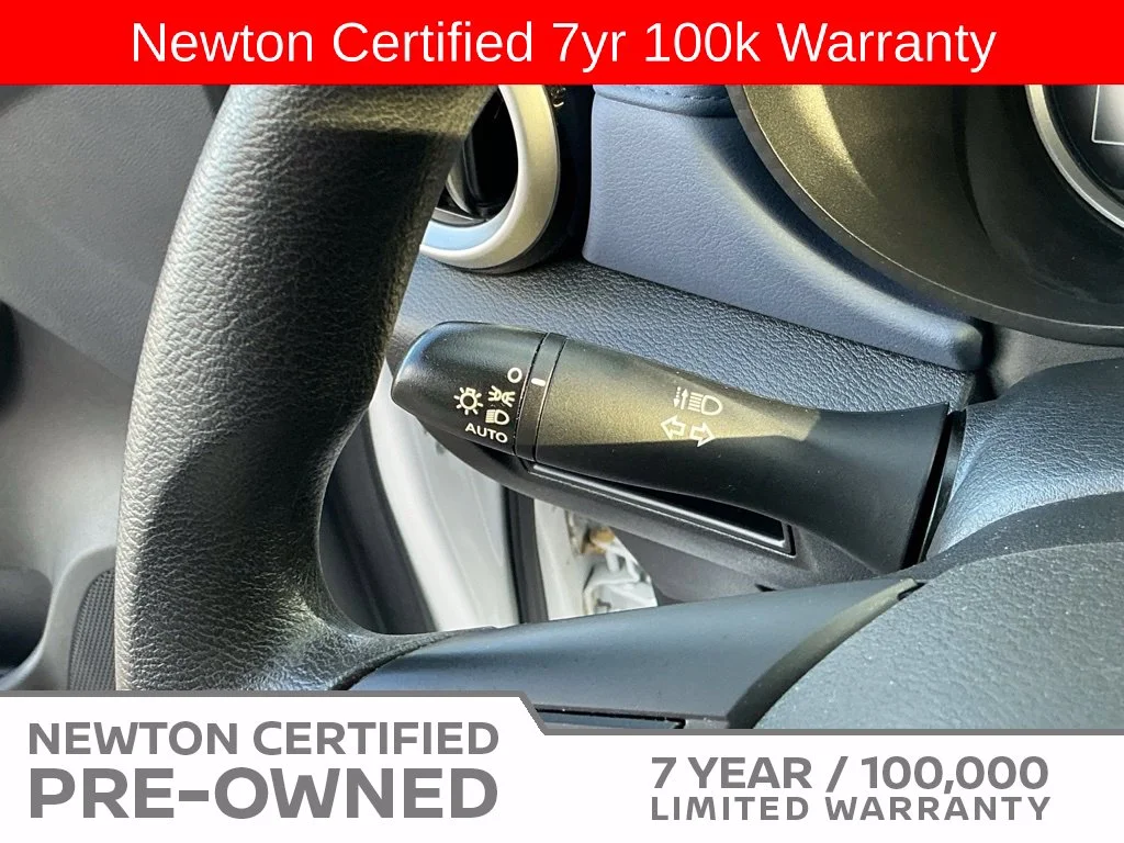 Used 2023 White Nissan 1.6 SV image 27