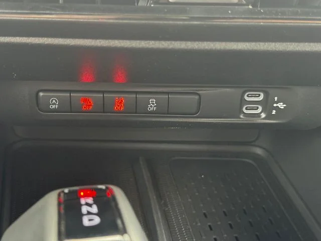 New 2026 White Knuckle Exterior Paint Dodge R/T image 38
