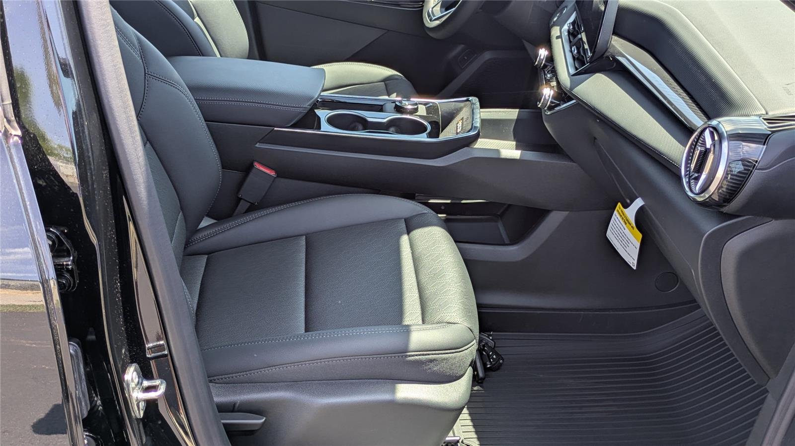 New 2026 Mosaic Black Metallic Chevrolet LT image 27