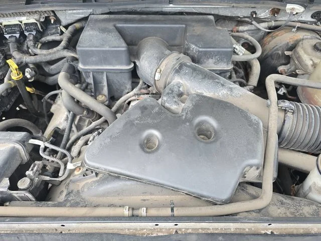 Used 2011 White Ford Lariat image 40