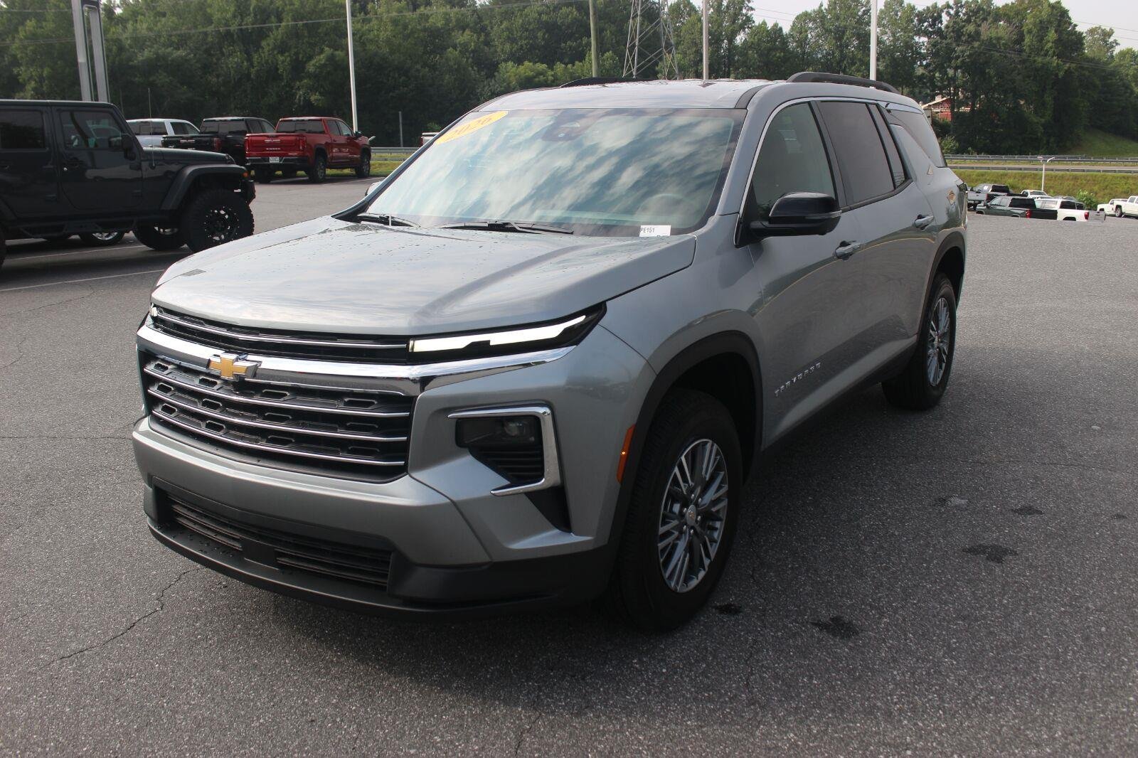 Used 2026 Sterling Gray Metallic Chevrolet LT image 4