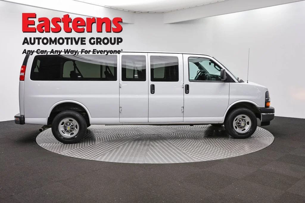 Used 2024 White Chevrolet LT image 4