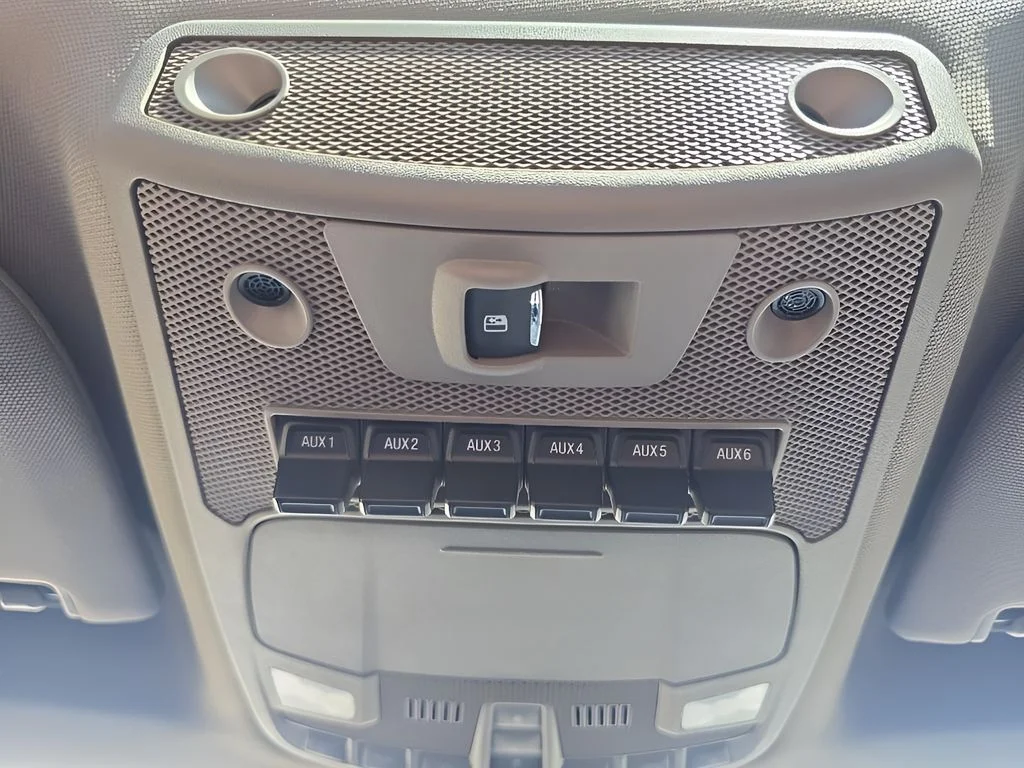 Used 2021 Carbonized Gray Metallic Ford LARIAT image 19