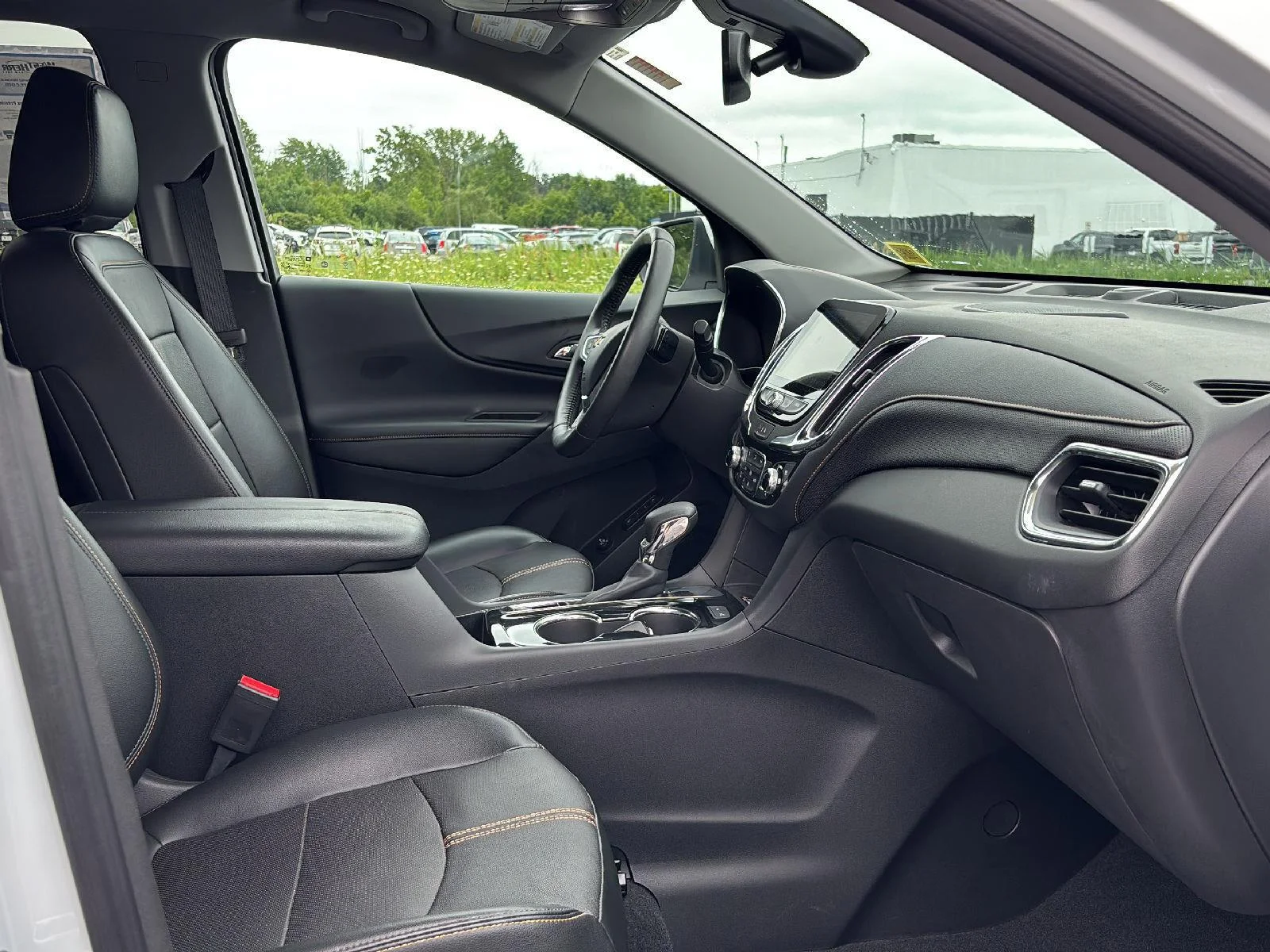 Used 2022 Summit White Chevrolet Premier image 28