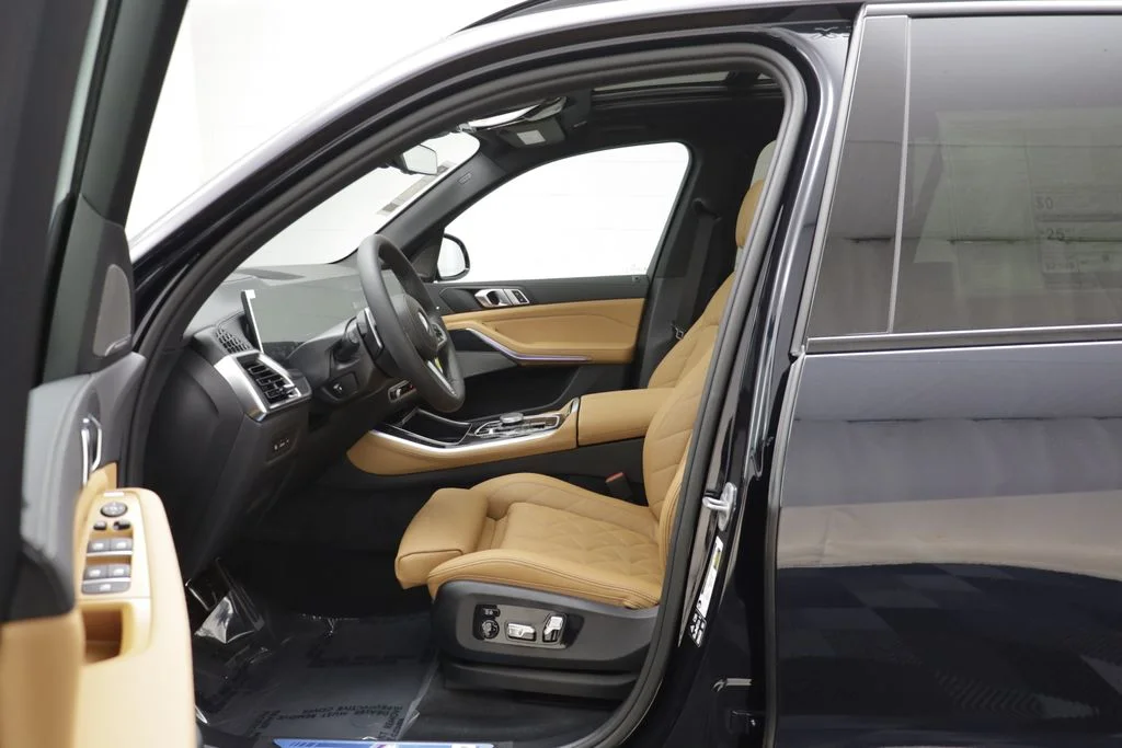 New 2026 Black BMW xDrive40i image 6