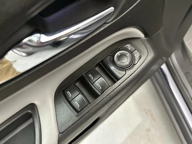 Used 2020 Blue Chevrolet LS image 19