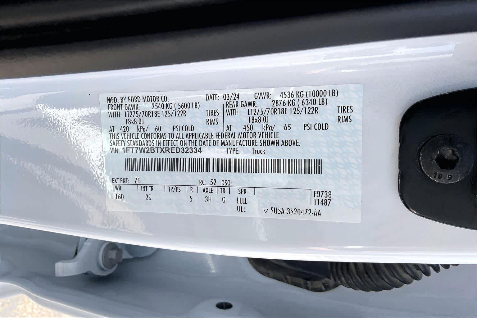 Used 2024 Oxford White Ford XLT image 31