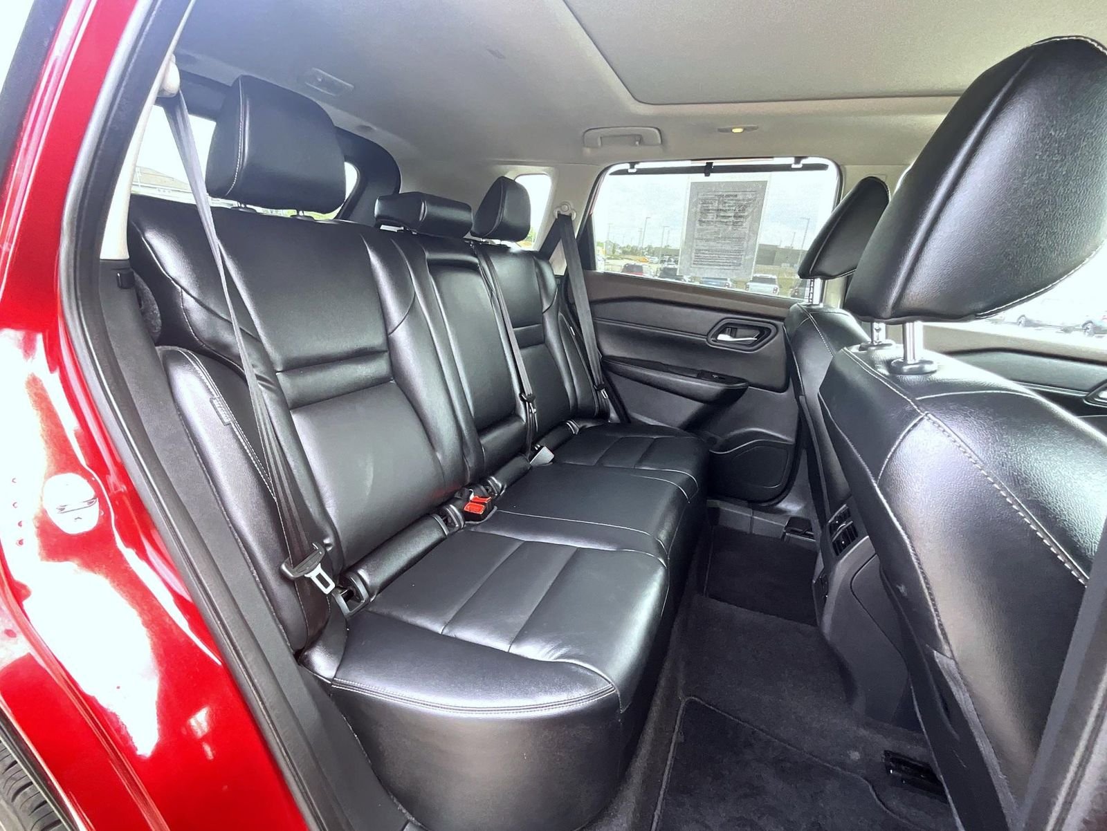 Used 2023 Red Nissan SL image 18