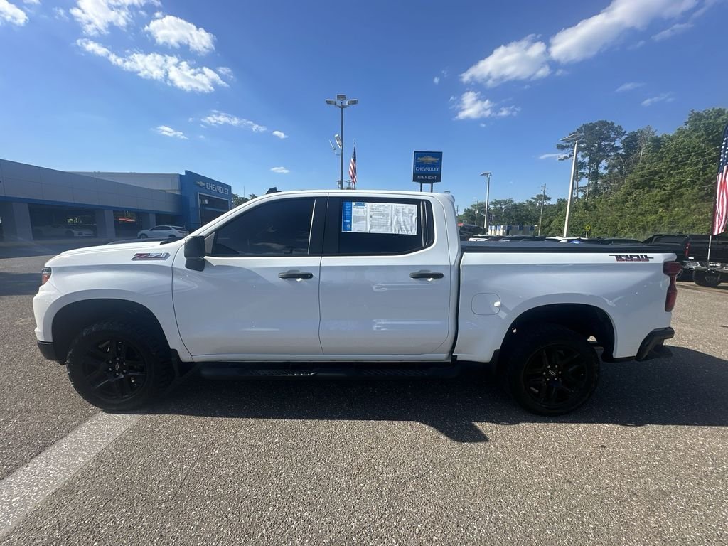 Used 2024 Summit White Chevrolet Custom Trail Boss image 13