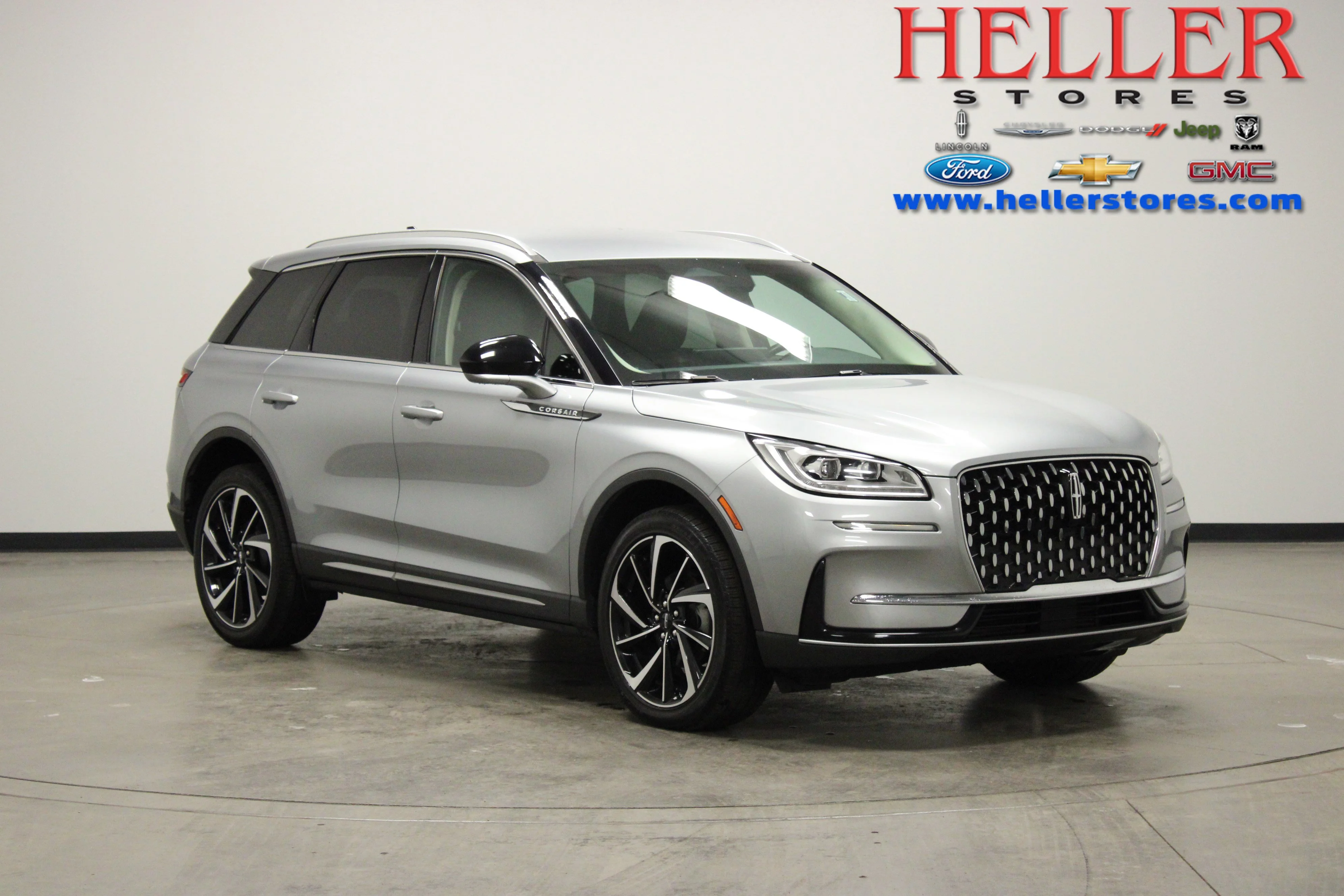 2023 Lincoln Corsair Reserve FWD's photo