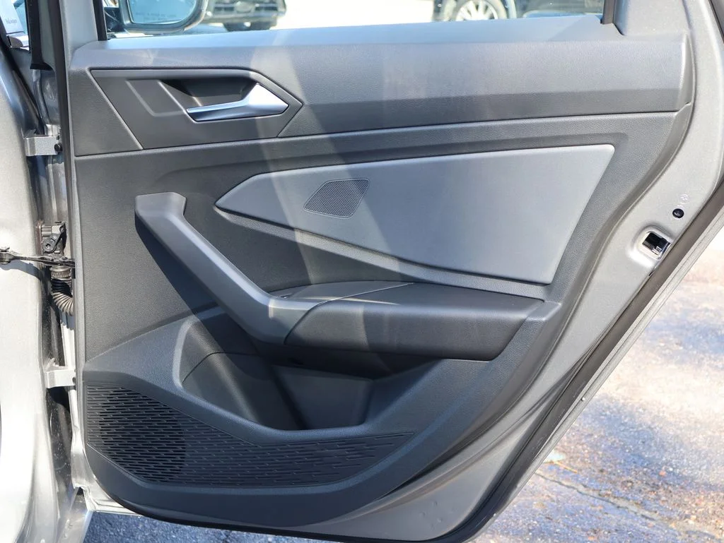 2026 Volkswagen Jetta SE - Photo 38