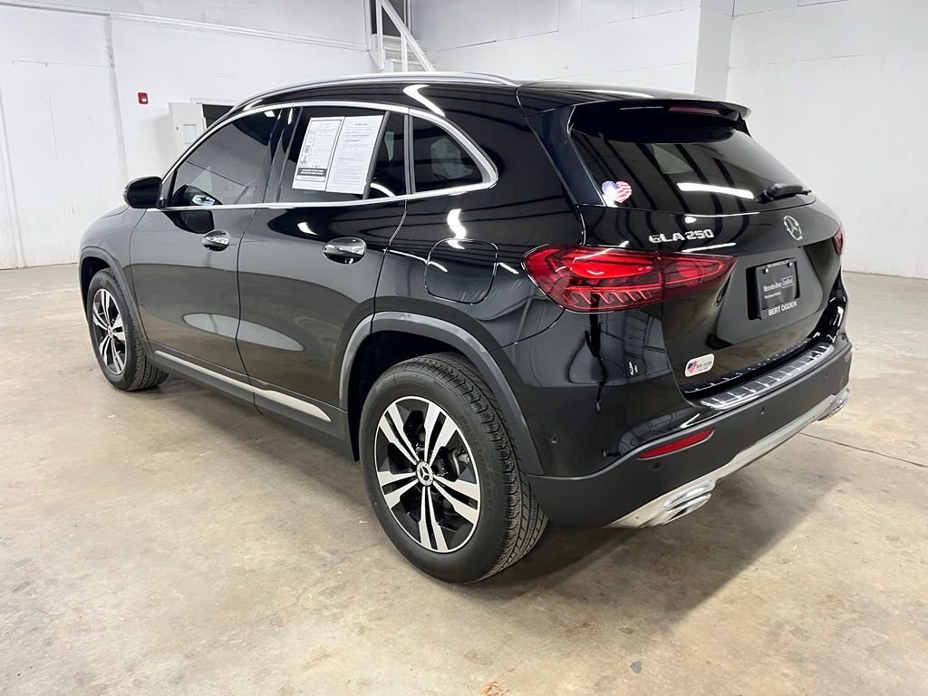 Certified Used 2024 Black Mercedes-Benz GLA 250 image 5