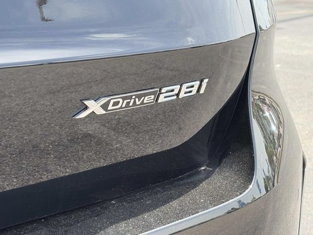Used 2025 Black BMW xDrive28i image 9