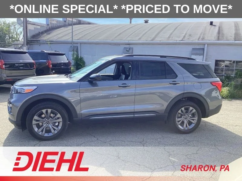 Used 2022 Gray Ford XLT image 4
