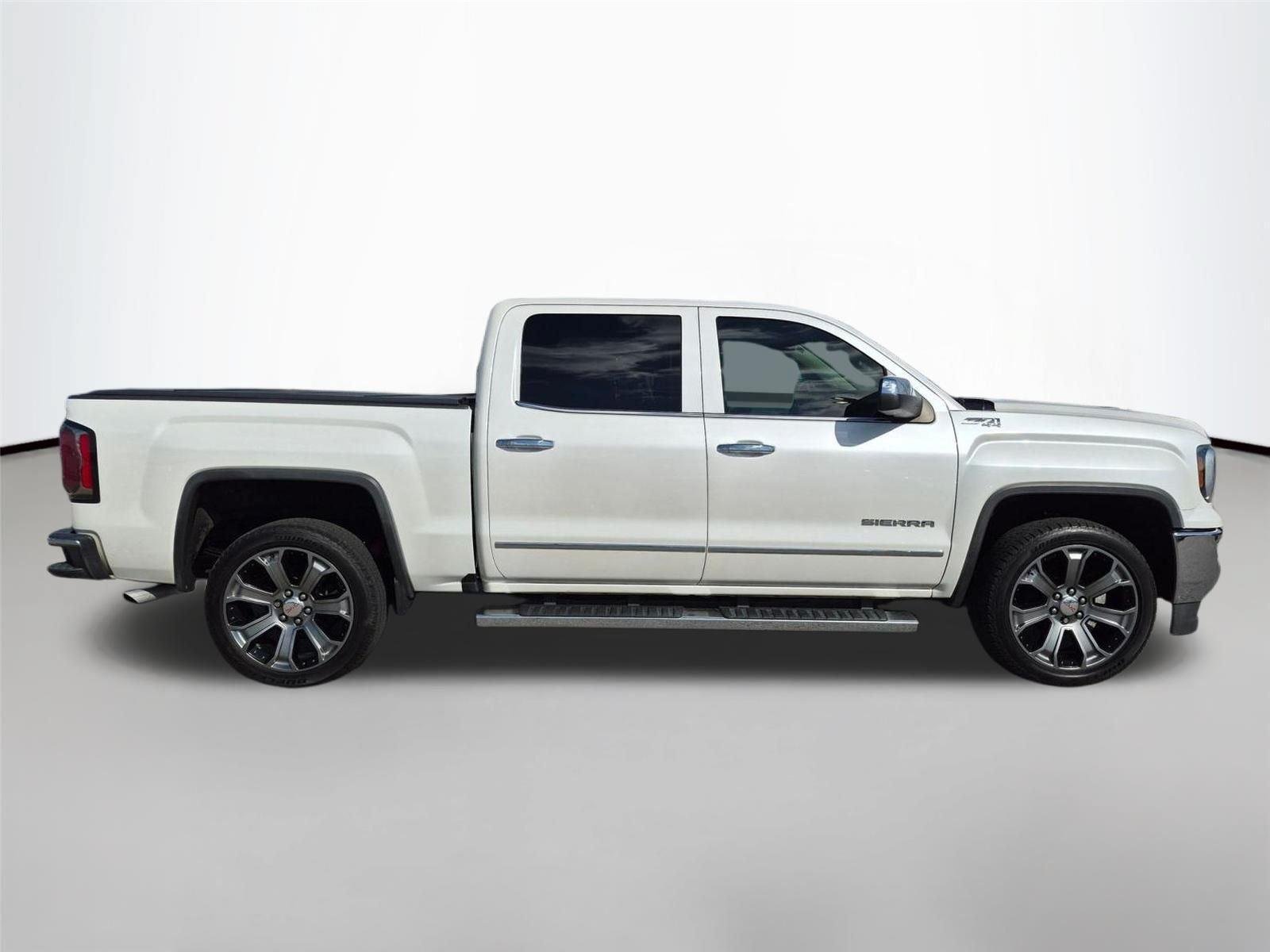 Used 2017 White Frost Tricoat GMC SLT image 5
