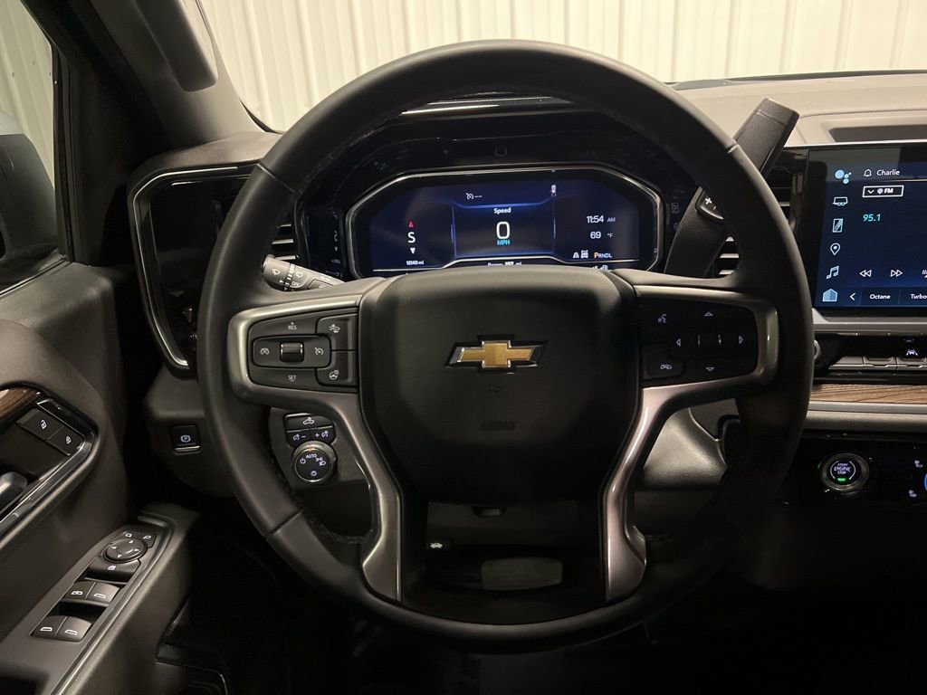 2024 Chevrolet Silverado 1500 LT - Photo 14