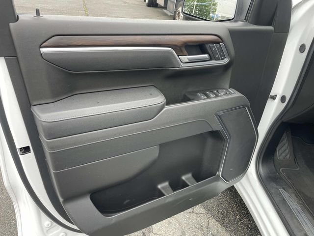 Certified Used 2025 Summit White GMC SLT image 18