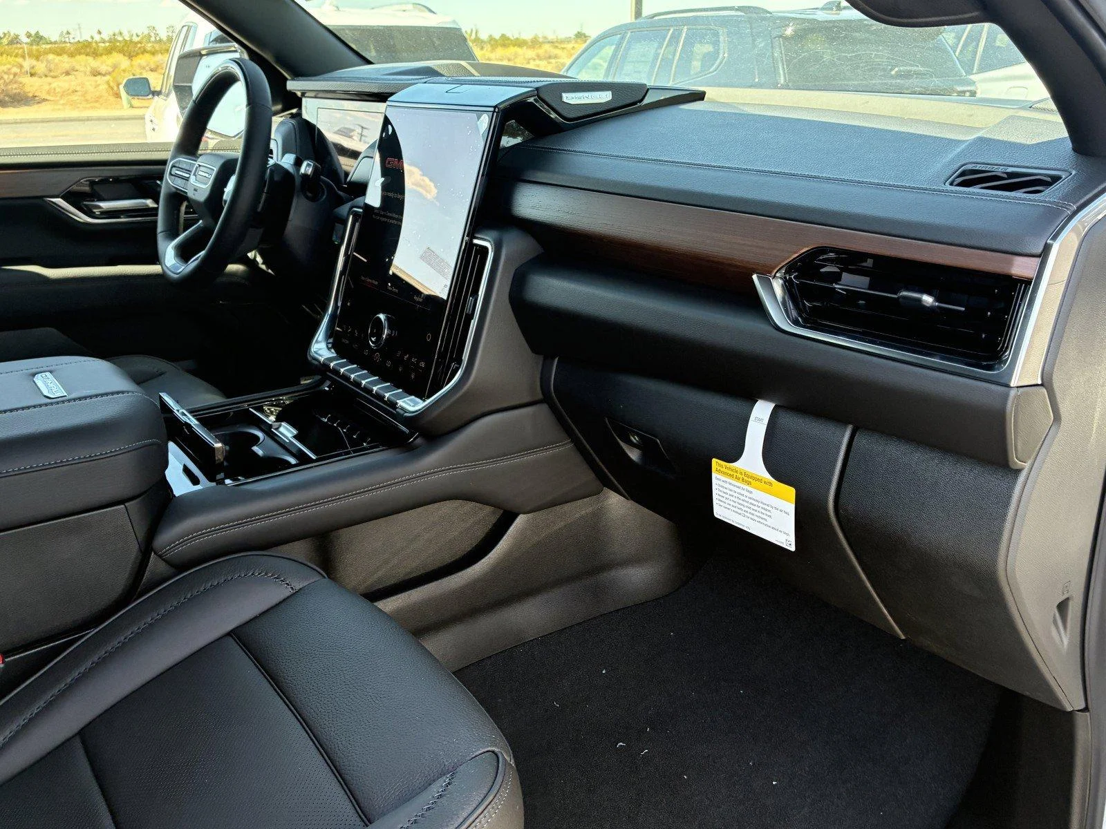 2026 GMC Yukon XL Denali - Photo 8