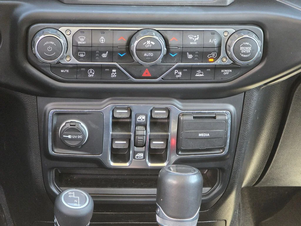 Used 2020 White Jeep Overland image 36