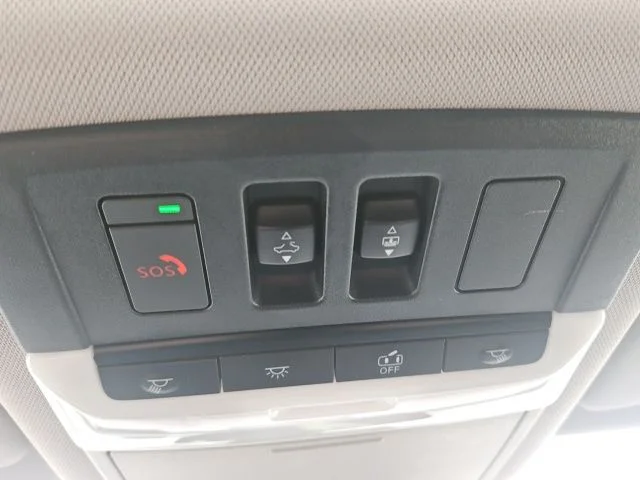 Used 2023 Black Nissan Platinum image 34