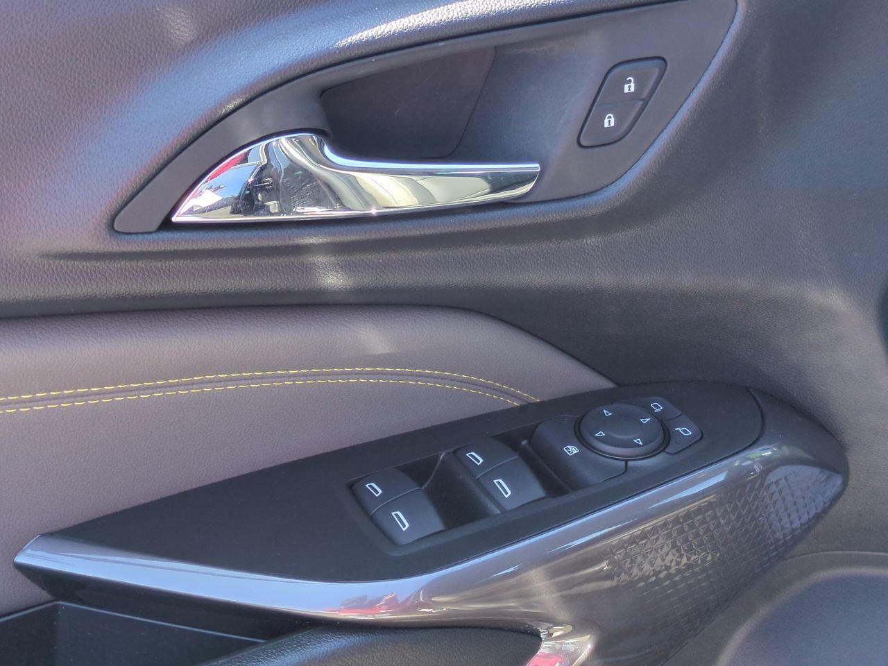 Used 2026 Mosaic Black Metallic Chevrolet ACTIV image 22