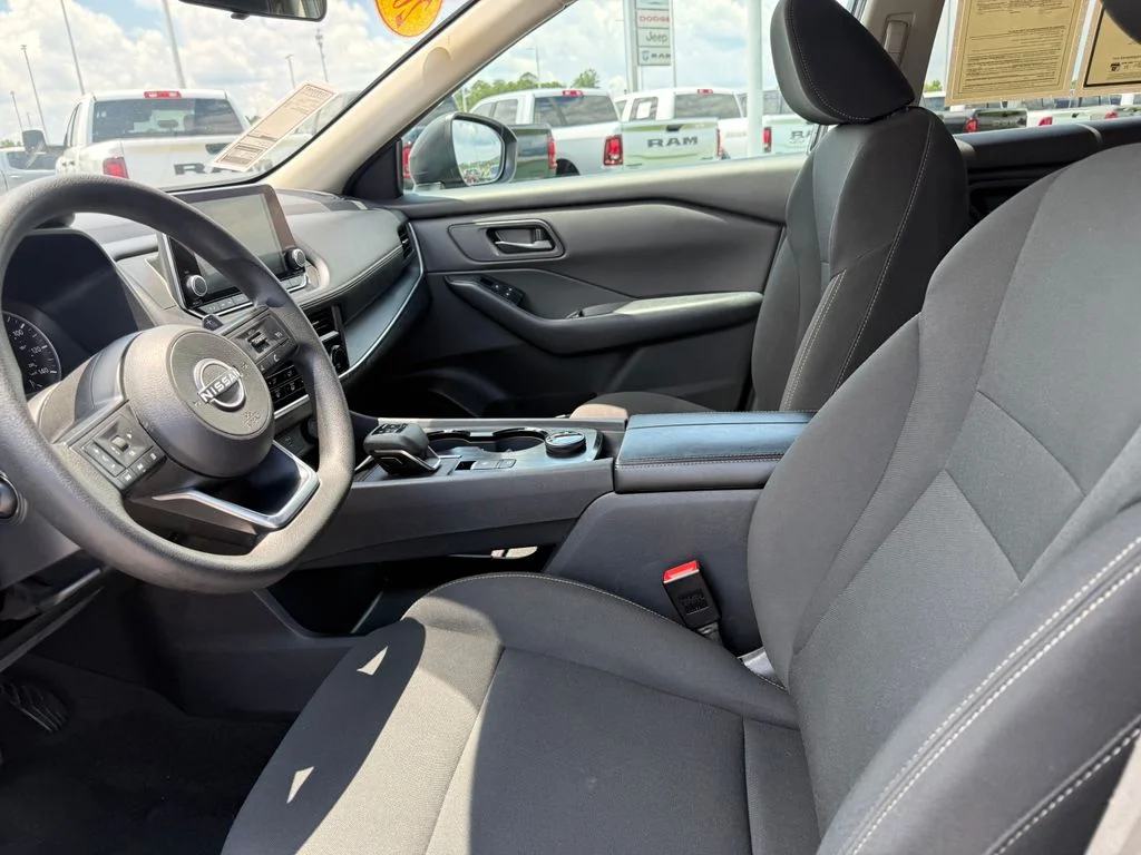 Used 2024 Black Nissan S image 4