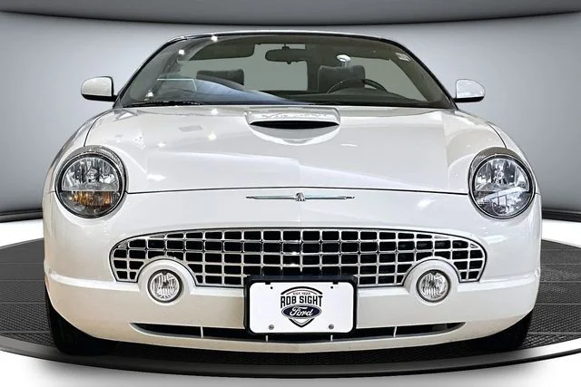 Used 2002 Ford Thunderbird Deluxe with VIN 1FAHP60A12Y102668 for sale in Kansas City