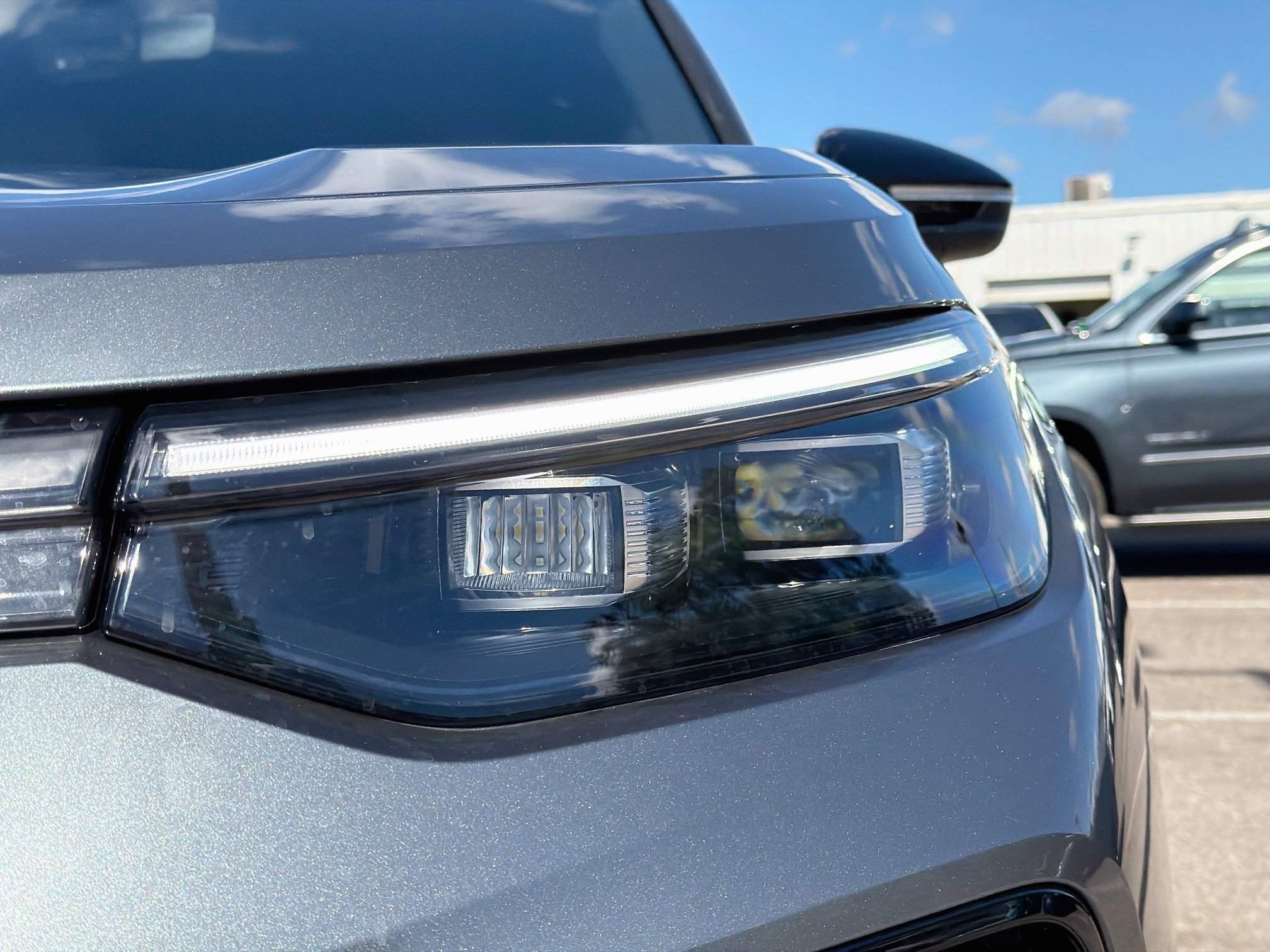 2026 Volkswagen Tiguan SE R-LINE BLACK - Photo 9