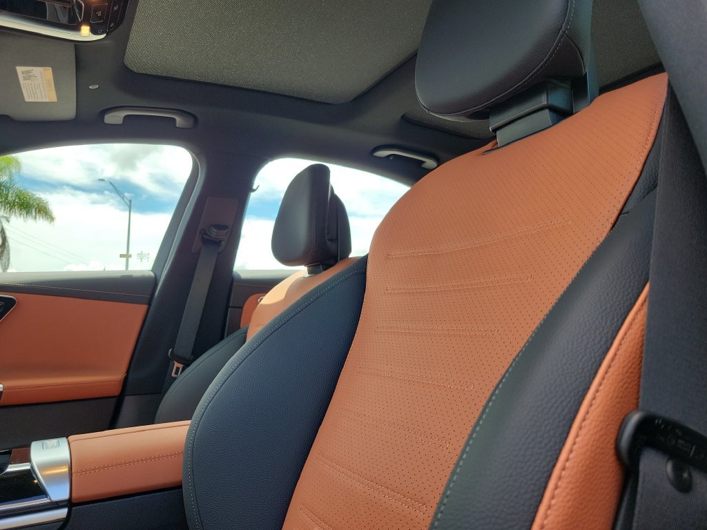 New 2026 Selenite Grey Metallic Mercedes-Benz C 300 image 18