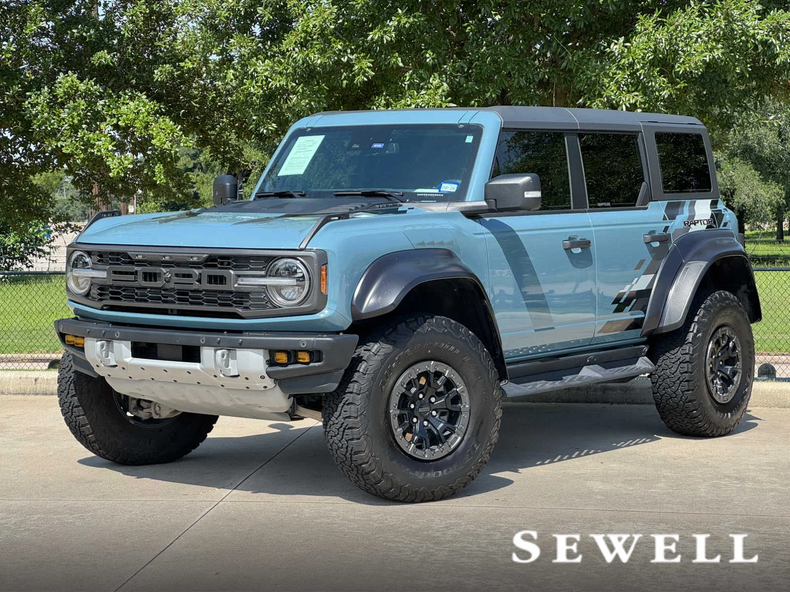 2023 Ford Bronco Raptor 4x4's photo