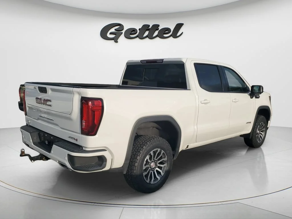Used 2023 White GMC AT4 image 4