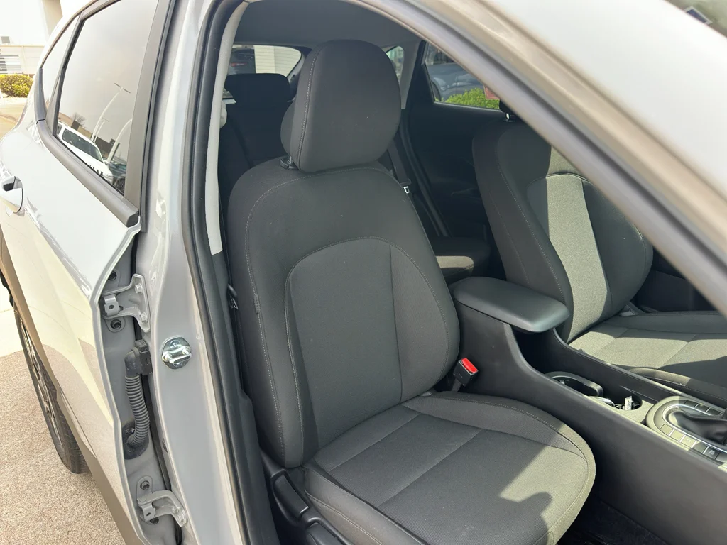 Used 2025 Cyber Gray Metallic Hyundai SEL image 29