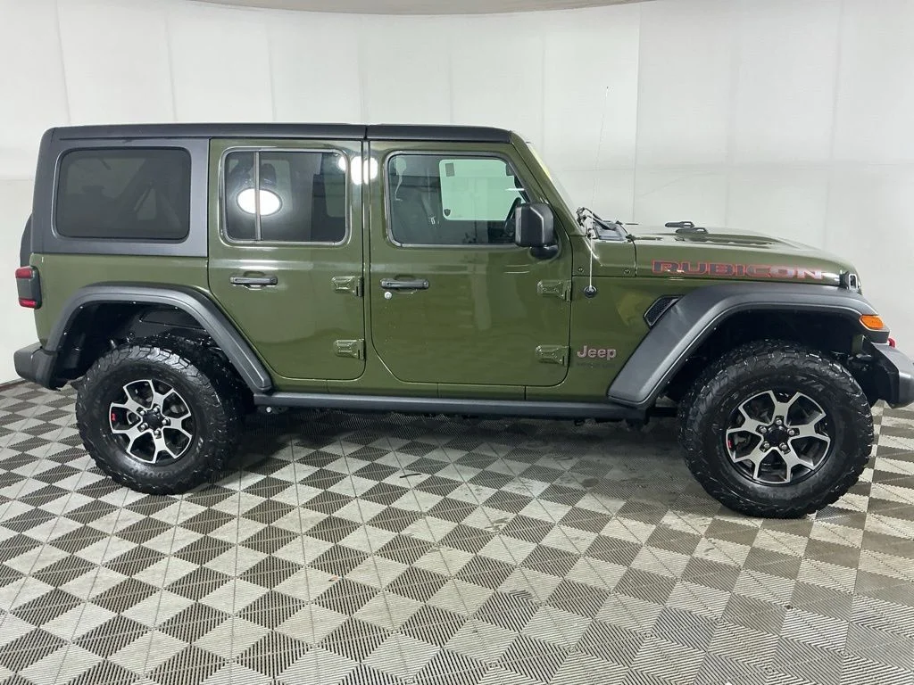 Used 2022 Green Jeep Unlimited Rubicon image 17