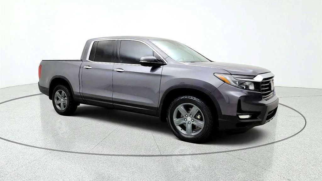 Used 2023 Modern Steel Metallic Honda RTL-E AWD image 3