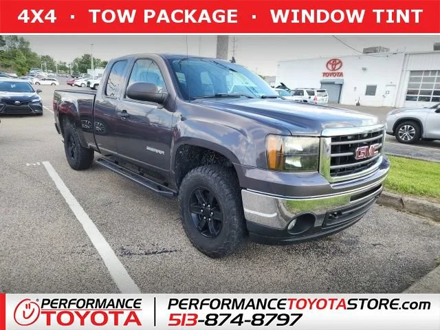 2011 GMC Sierra 4WD Extended Cab SLE MWB's photo