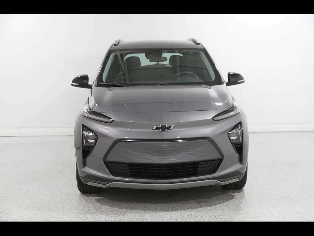 Used 2023 Chevrolet Bolt EUV LT with VIN 1G1FY6S09P4108146 for sale in Mentor, OH