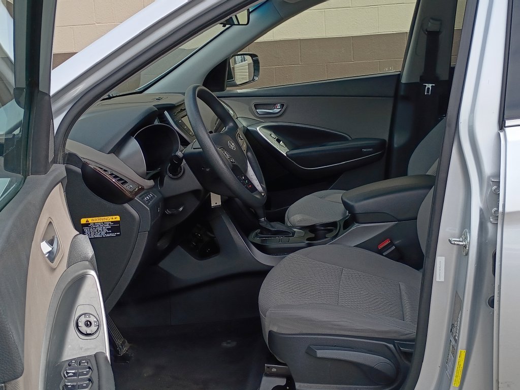 Used 2018 Silver Hyundai 2.4 Base image 16